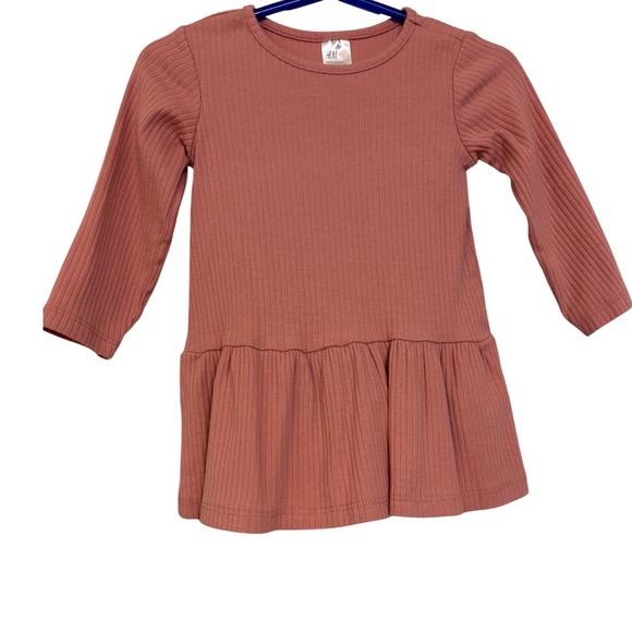 H&M Cotton Knit Dress Long Sleeve Peplum Hem Pink 9 Month Preowned Cute Cozy EUC - Picture 1 of 8